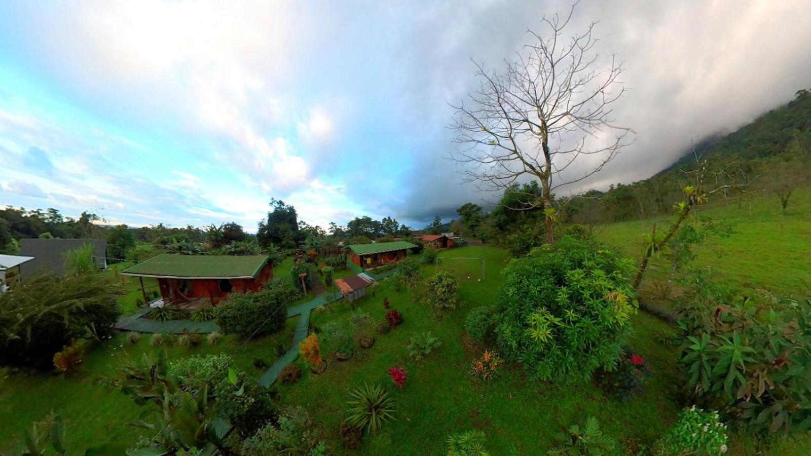 Tio Felix Eco Lodge La Fortuna Exterior photo